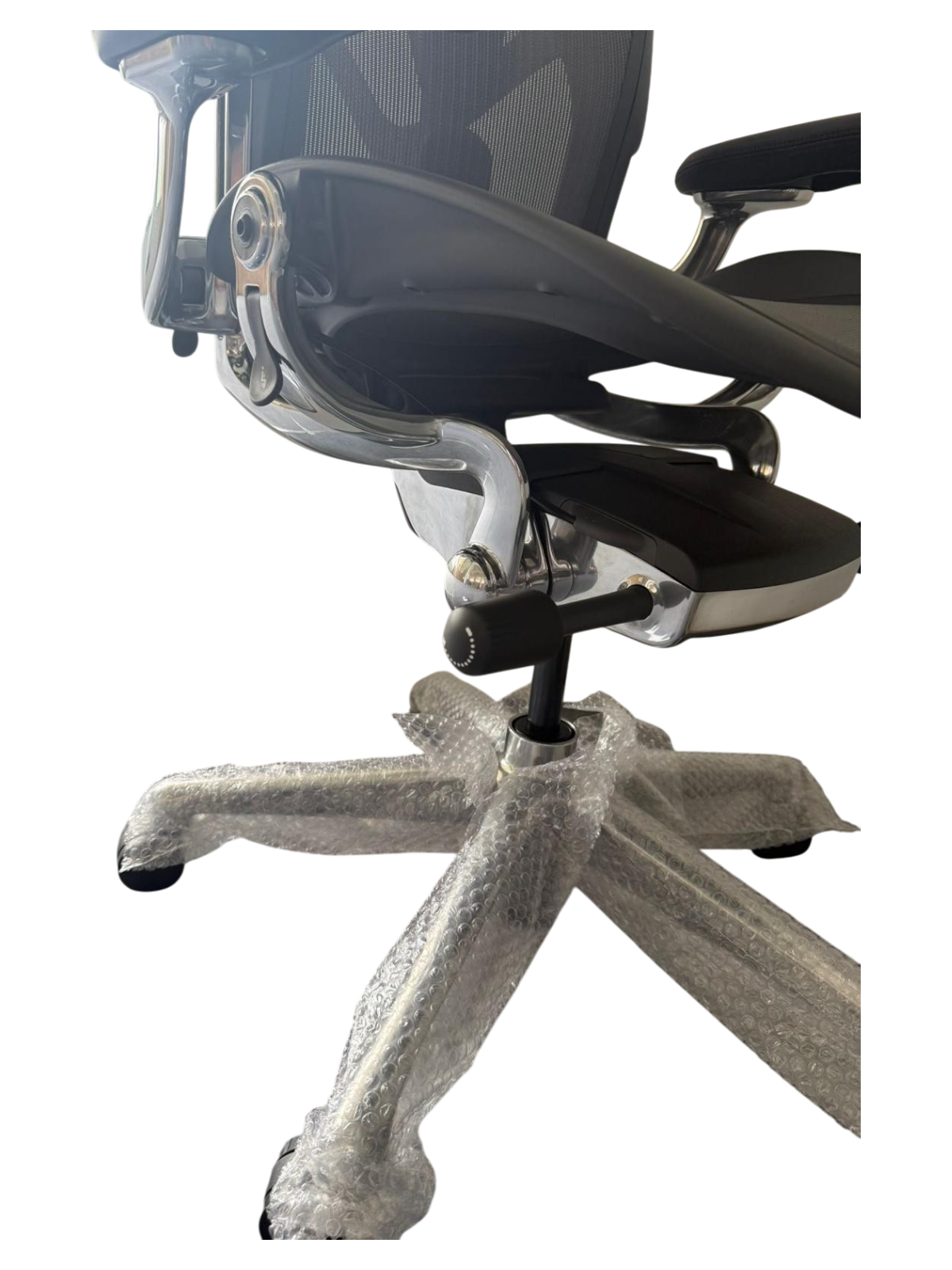 Herman Miller Aeron Remastered Polished Aluminium